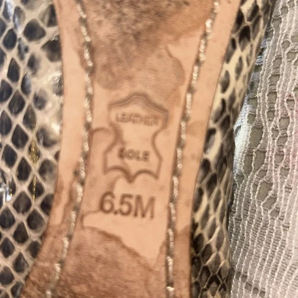 Tory Burch snakeskin ballerina flats size 6.5 - Picture 5 of 7